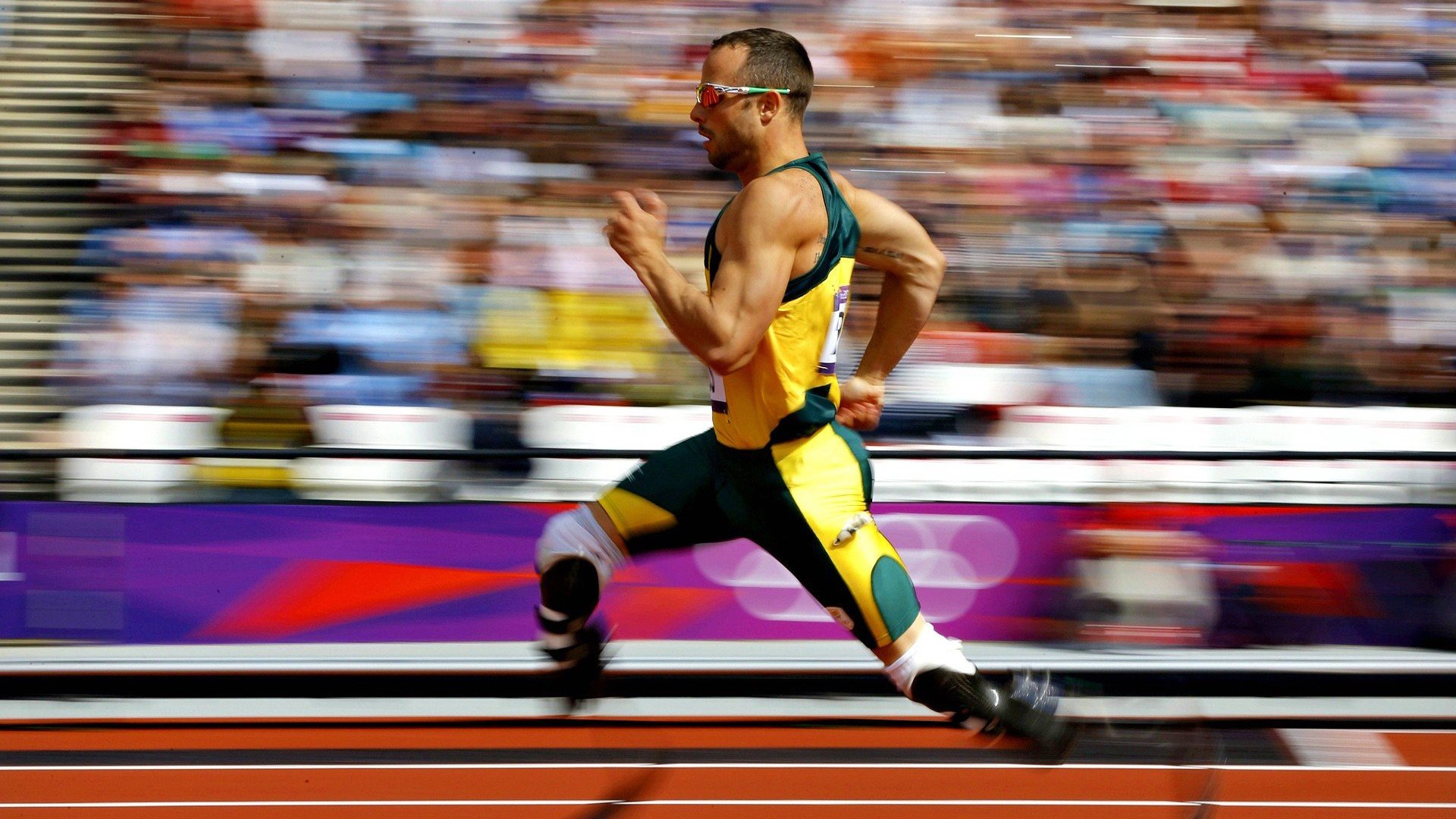 开云体育APP下载-托尼·戴维斯，那个在寂静中爆发的狙击手—西决生死战之夜，一个被遗忘者的英雄独白