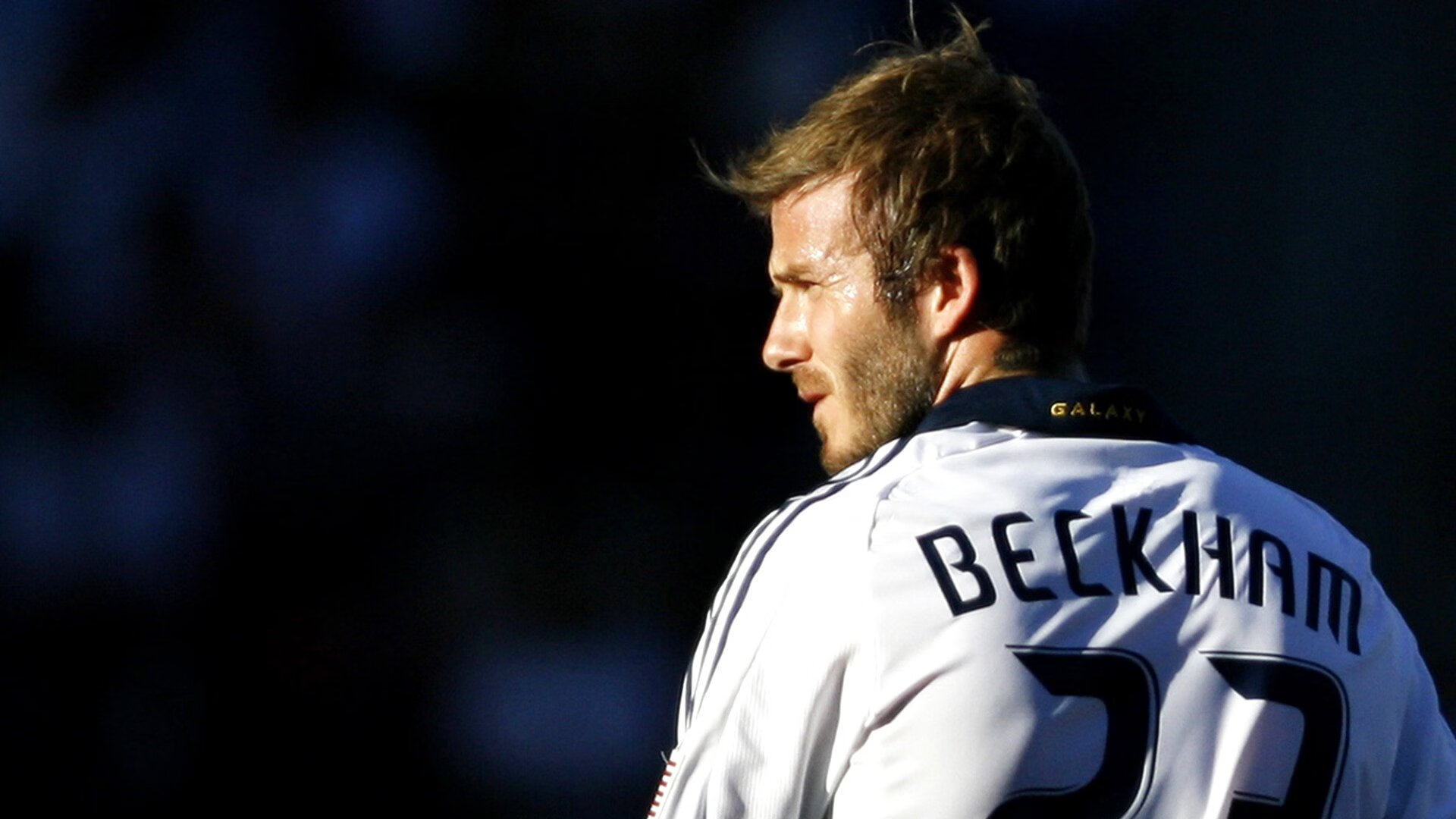 开云体育app-当北京队在凌晨喊出翻盘号角，我们究竟在NBA季后赛里期待什么？